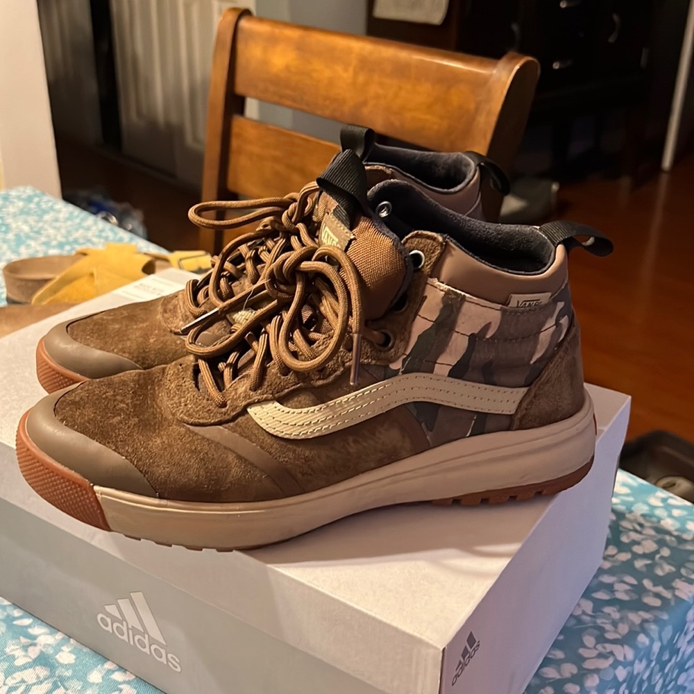 Vans ultra range womens